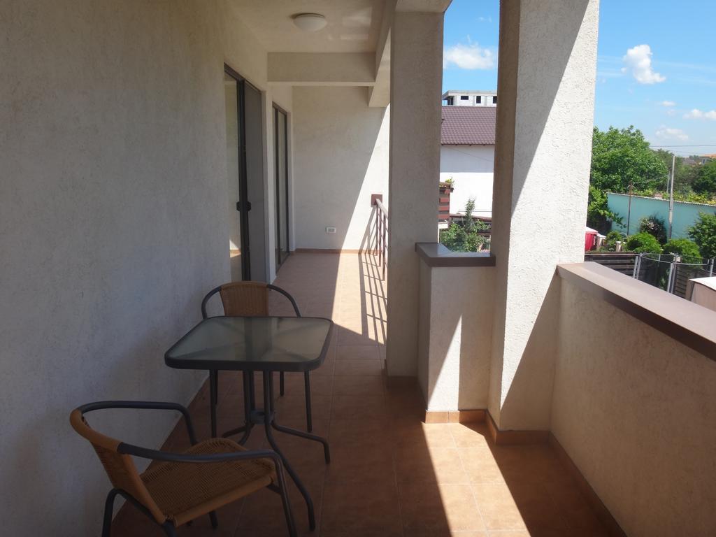 M13 Apartments Navodari Exterior photo