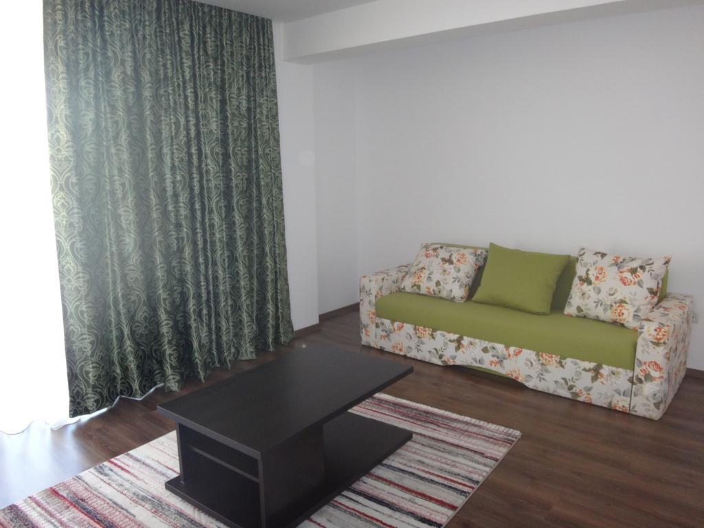 M13 Apartments Navodari Exterior photo